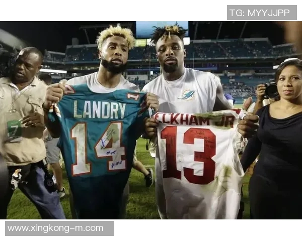 烫头发型引发热议的足球明星们 探秘背后的个性与潮流风潮