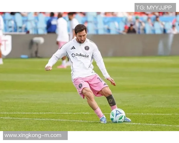 梅西转会后的影响与新挑战解析，足球巨星如何重塑职业生涯